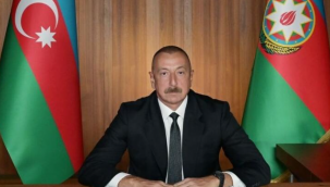 Aliyev: "Men Ermenistan'a dedim ki, gel teke tek döğüşek. Şimdi siçan gibi saklanir, sağa sola zeng eylir..."