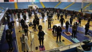 Potaların altında aralıklı saf tutuldu