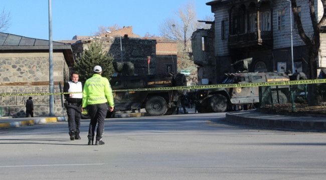 Suç makinesi ölüm saçtı; Eski eşi ve 2 kızını tabancayla vurarak öldürdü