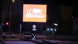 "Stop Erdoğan" değil "Love Erdoğan"
