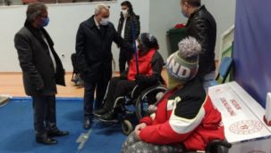 Tekerlekli Curlingte ikili kamp