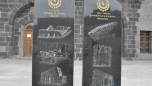 Ermeniler Ulu Cami'de 285 Türk'ü diri diri yaktı