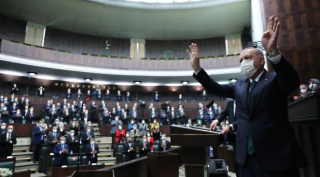 "İsteseniz de istemeseniz de Kanal İstanbul'u yapacağız ve milletimizin emrine amade edeceğiz"