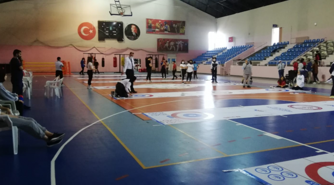 Erzurum'da Floor Curling müsabakaları başladı