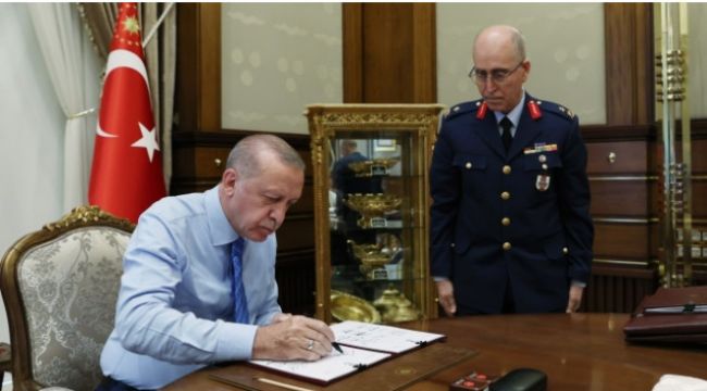 Cumhurbaşkanı Erdoğan, YAŞ kararlarını imzaladı