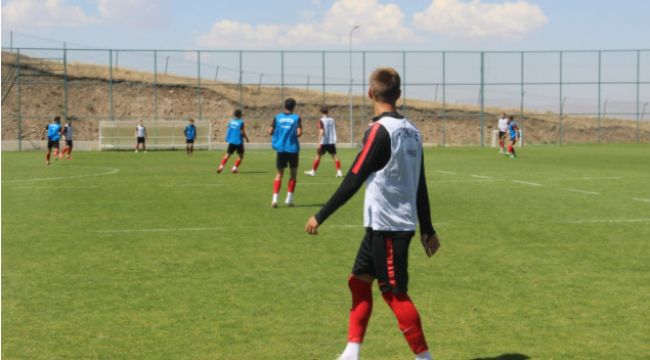 U19 Milli Takımı, Avrupa Şampiyonası 1. ön eleme turu maçlarına Erzurum'da hazırlanıyor