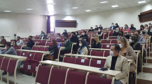 Atatürk Üniversitesinde proje, bilimsel araştırma ve toplumsal katkı konularında paneller düzenlendi