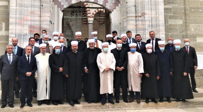 Diyanet İşleri Başkanı Erbaş: "Cami ve mescitlerimiz, Beytullah'tır yani Allah'ın evidir"