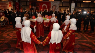 Erzurum'da Cumhuriyet Bayramı kabul töreni