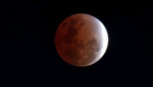 Son 581 yılın en uzun Ay tutulması başladı