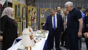 Palandökenli kursiyerler hünerlerini sergiledi