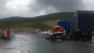 Tortum yolunda kaza: 2 ölü