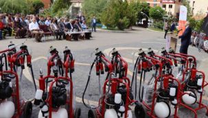 Oltu'da çitçilere süt makinesi