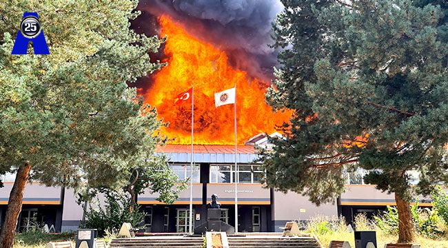 Üniversitede yemekhanedeki yangın güçlükle kontrol altına alındı