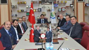 Kosova Kalkınma Bakanı Erzurum Ticaret Borsasını ziyaret etti