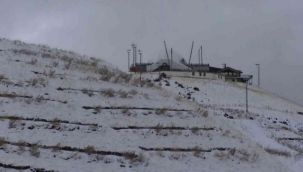 Palandöken'e beyaza büründü