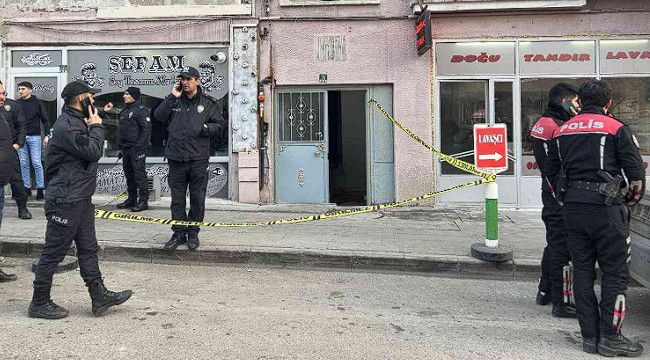 Yakutiye'de çayevinde bıçaklı kavga