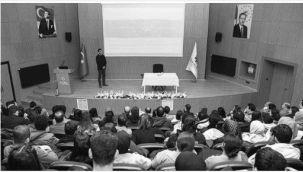 BİTES Yönetim Kurulu Başkanı ETÜ'lü gençlerle bir araya geldi