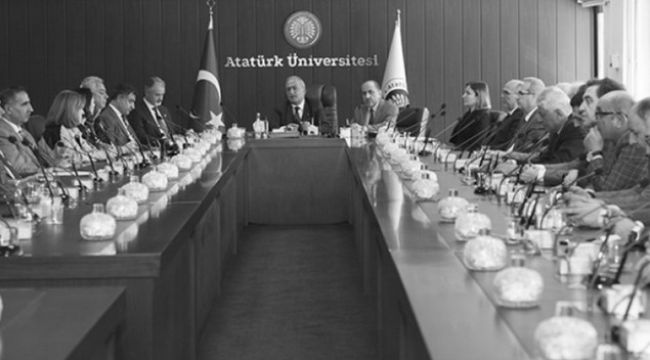 Atatürk Üniversitesi, bahar yarıyılı eğitim planlamasını yaptı
