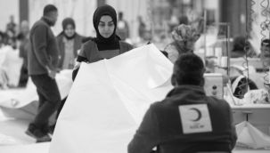 Kızılay'ın AFAD İçin Çadır Üretimi Sürüyor