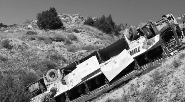 Karakurt Viyadüğü'nde korkunç kaza: 7 ölü, 21 yaralı