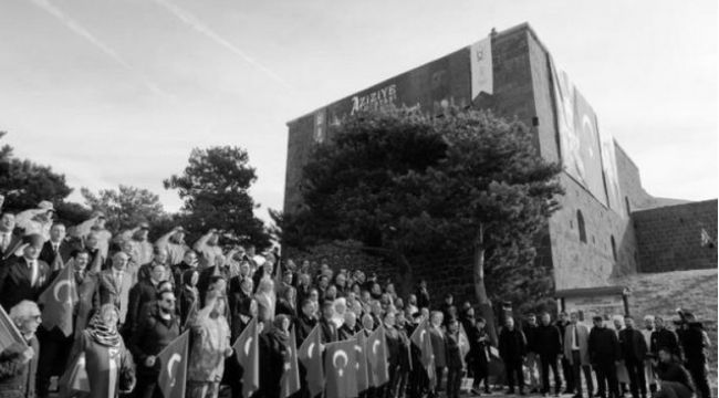 Aziziye Tabyaları'nda, şehitler için anma töreni düzenlendi