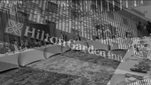 Buz gibi salon, amatör hizmet...