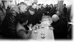 Çatlılar istedi, Sekmen notlarını aldı