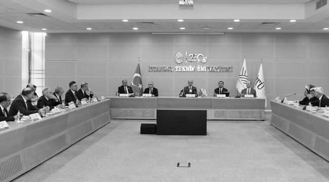 Rektör Çomaklı: Verilecek her türlü sorumluluğa üniversite olarak hazırız"