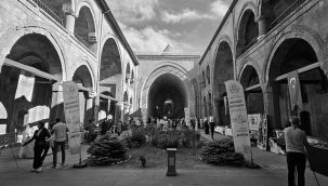 Erzurum'da tarihi medresede yıl sonu sergisi