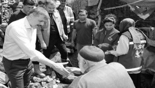 Vali Çiftçi, sel bölgesi Pelitli Köyü'nde