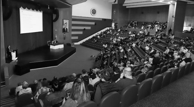 Atatürk Üniversitesi'nde Danışman Bilgilendirme ve Değerlendirme Toplantısı