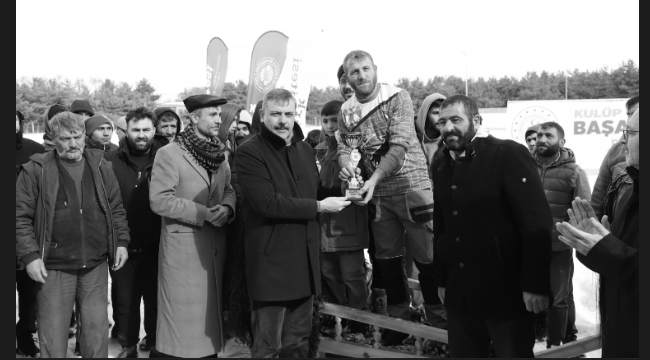 Erzurum'da geleneksel atlı kızak şöleni
