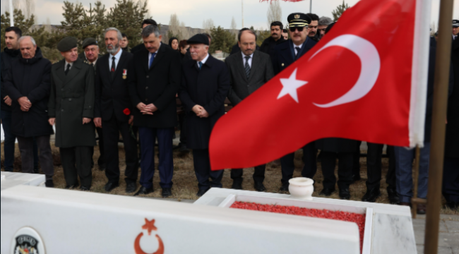 18 Mart; Şehitler rahmet ve dualarla anıldı