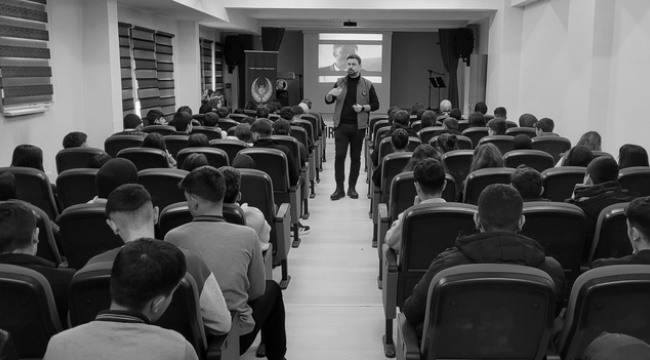 "Gençlik ve Güvenli Gelecek"