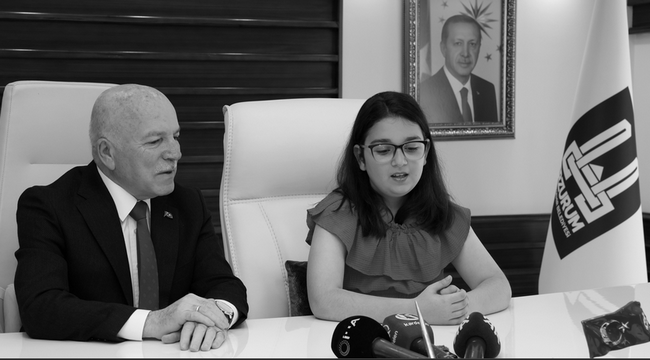 Koltuğa oturdu, İsrail mallarına boykota çağırdı