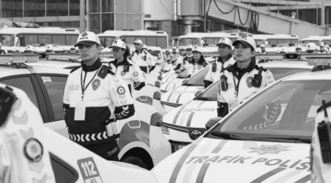 Erzurum'a 74 araç...