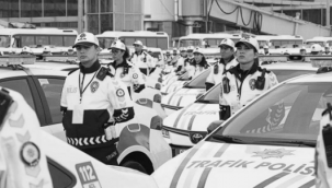 Erzurum'a 74 araç...