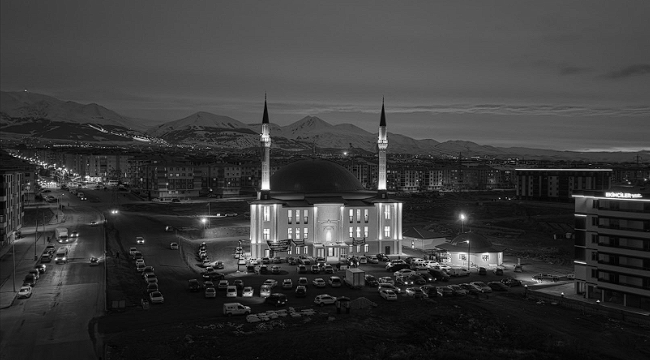 Yıldız Kardeşler Cami ibadete açıldı