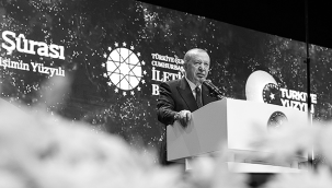 Erdoğan: "Depremi kullanarak siyasi ve ekonomik fırsatçılık yapanlar bugün adalete hesap veriyor"